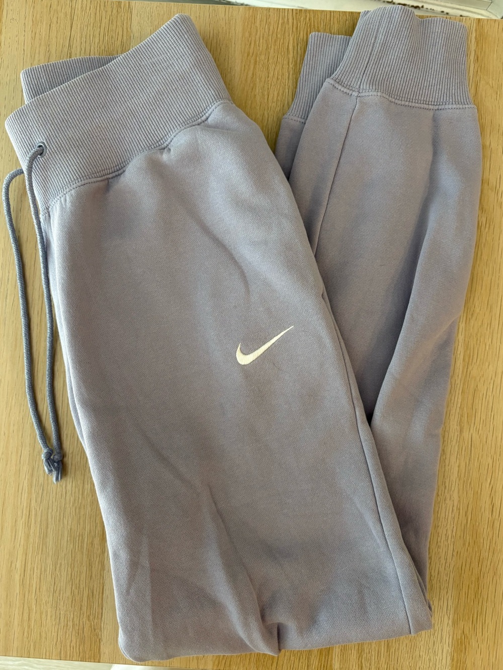 Women’s Nike Lavender Sweatpants XS